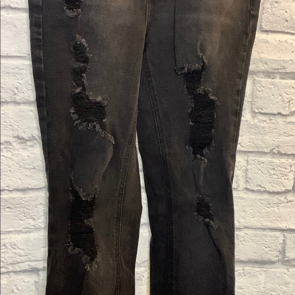 New distressed jeans size:5